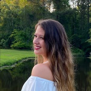 Meet your Posher, Breanna